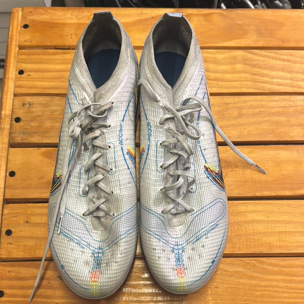 Nike Silver Men's Shoes